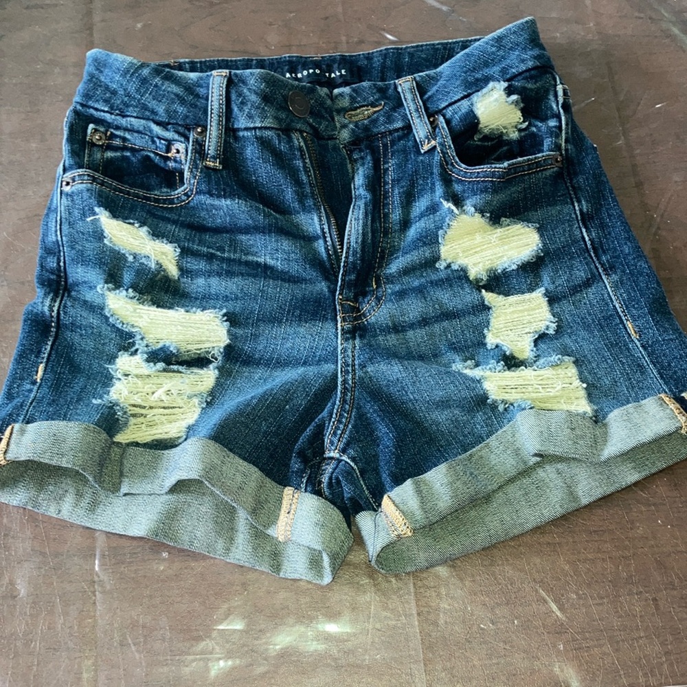 Aeropostale Aero size 4 Blue Jean Shorts Distressed High-Waisted EUC